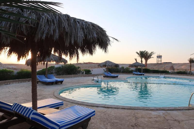 Sharm El Naga Resort And Diving Center Hurghada Bagian luar foto