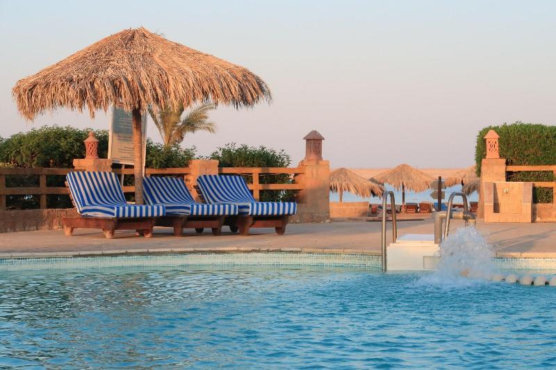 Sharm El Naga Resort And Diving Center Hurghada Bagian luar foto